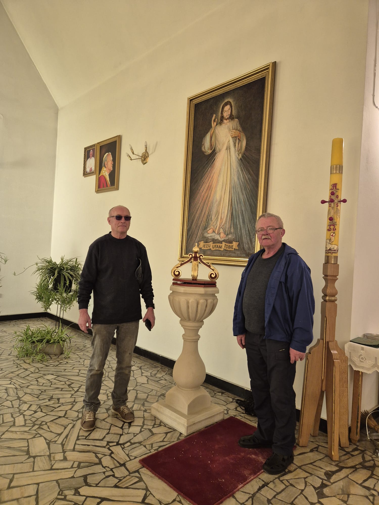 Chrzcielnica z dawnego kościoła parafialnego św. Jana Chrzciciela w Olszówce